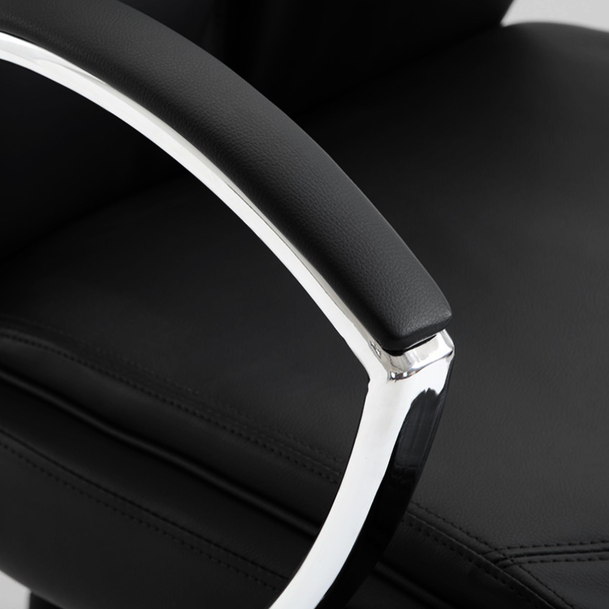 Bürostuhl Arlen Lederoptik schwarz