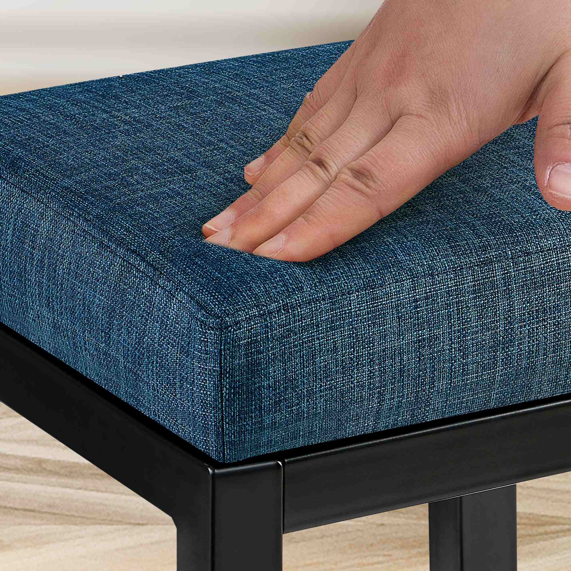 Barhocker Taylor Sitzhöhe 83 cm Metallgestell schwarz